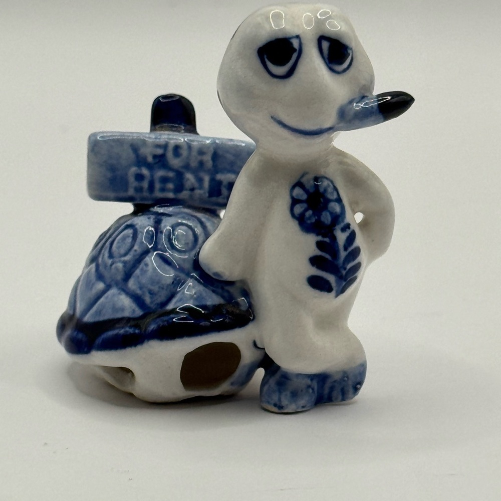 Rare Vintage 2" Delft-Style Blue and White Ceramic Turtle Figurine